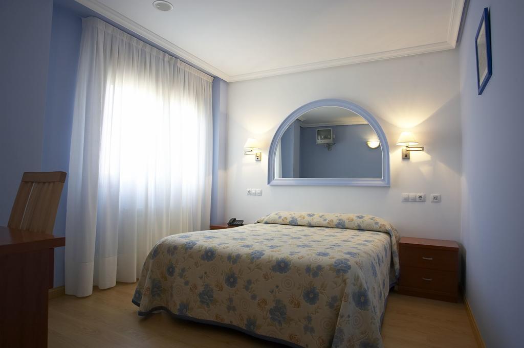 Hotel Azul De Galimar San Vicente De La Barquera Exteriör bild